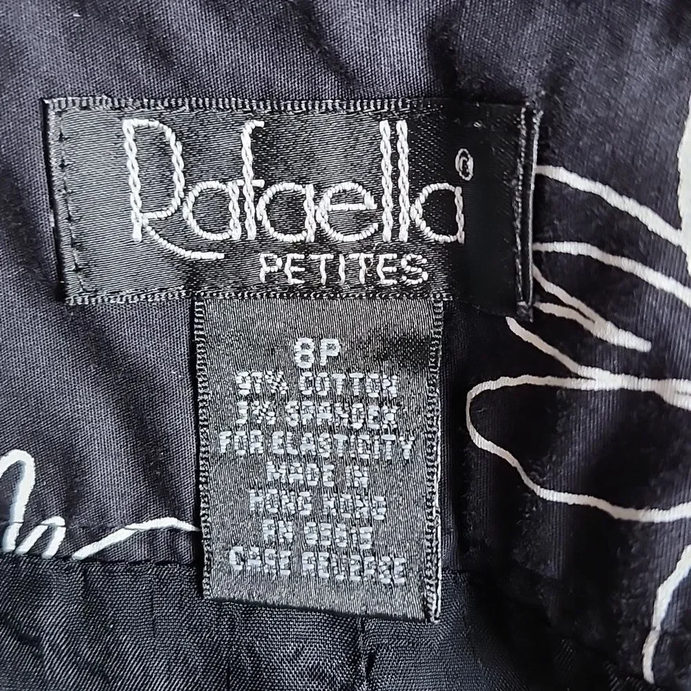 Rafaella Petites Black with White Abstract Flowers, At the Knee, Lined Skirt